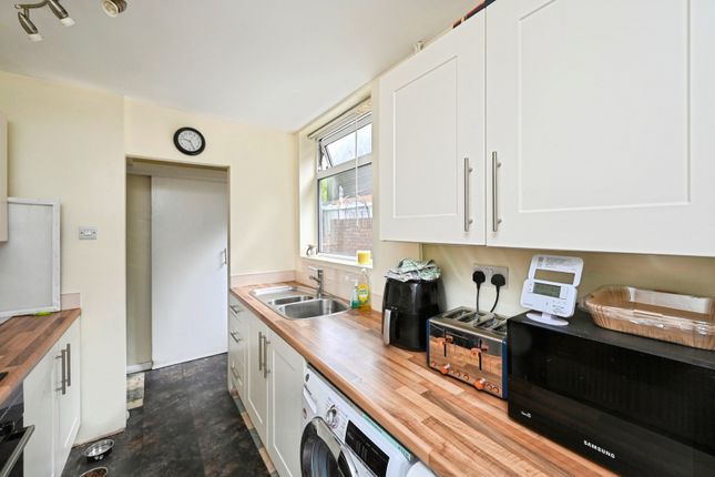 49, Forest Street, Nottingham photo 2