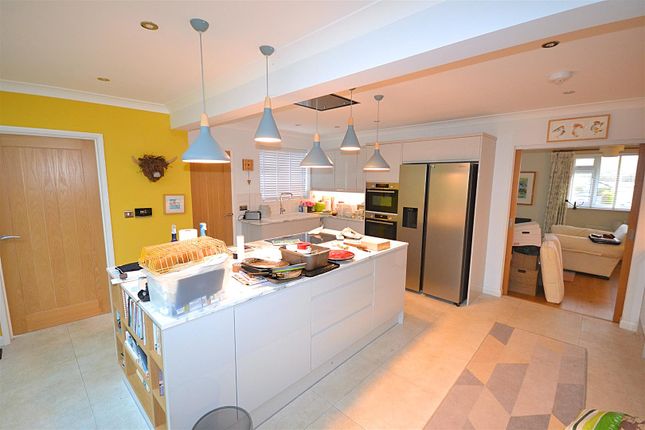 4, Lake Lane, Bridport photo 4