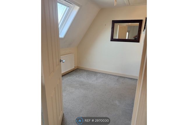 Flat, Essendene High St, Evesham photo 4