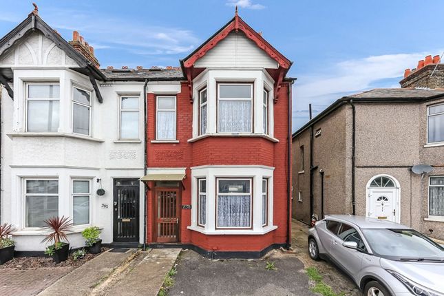 Thumbnail Semi-detached house for sale in Station Road, Hayes