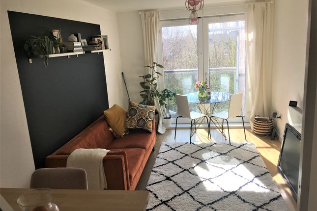 Thumbnail Flat to rent in Velocity Way, London