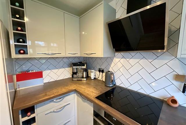 32a, Edinburgh Drive North Anston, Sheffield photo 4