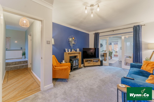 56, Brooklands Road,, Wakefield photo 3