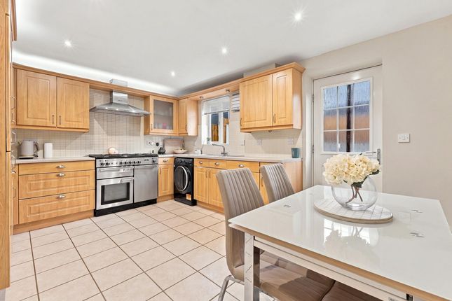 9, Athena Close, Southend-on-sea photo 3