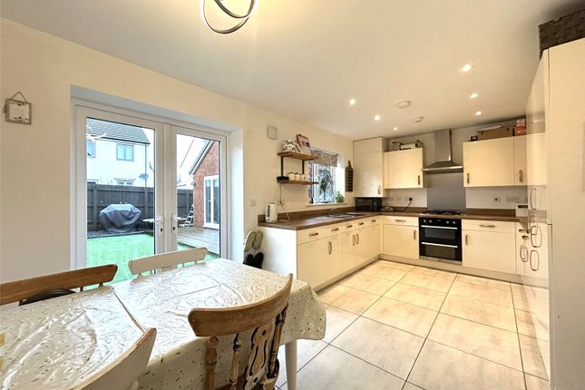6, Pear Tree Drive, Somerset photo 2