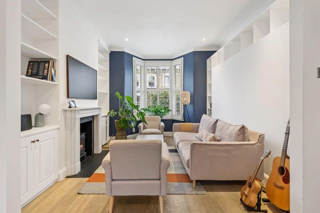 Thumbnail Terraced house for sale in Winston Road, London