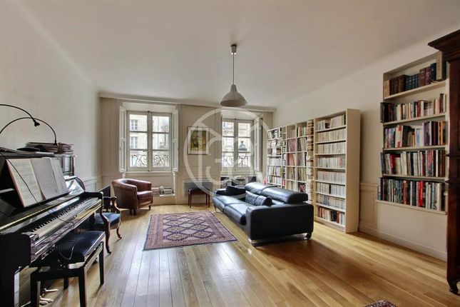 Apartment for sale in Bordeaux, 33000, France, Aquitaine, Bordeaux, 33000, France