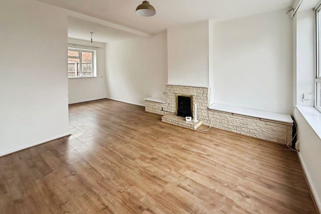 23, Bredon Avenue, Kidderminster photo 3