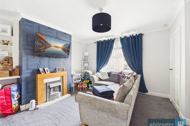 76, Fenby Avenue, West Yorkshire photo 2