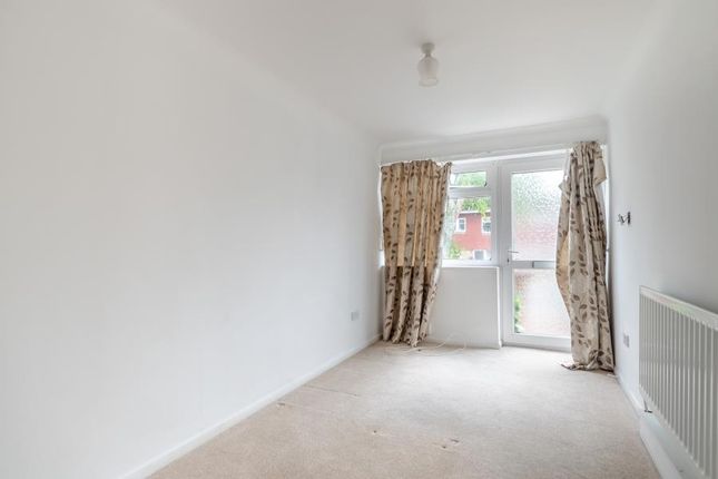 65, Valley Walk, Croxley Green photo 4
