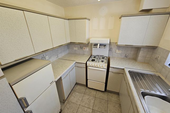 9, Traherne Drive, The Drope, Cardiff photo 5