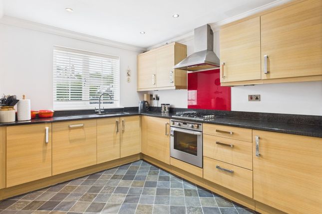 10, Parsonage Road, Horsham photo 2