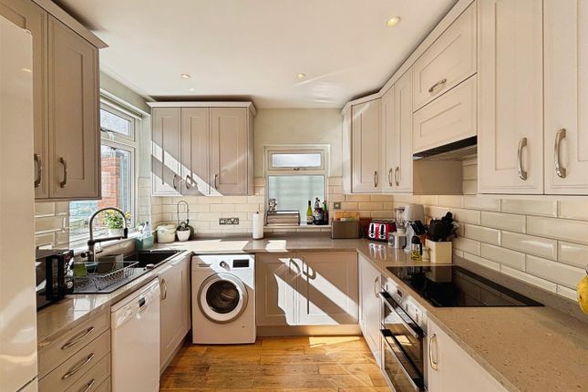 3, Ridgeway Close, Hemel Hempstead photo 2