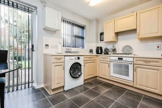 6, Springslade Drive, West Midlands photo 2