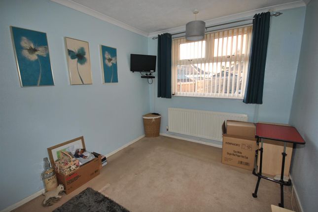45, Cameron Drive, Northampton photo 5