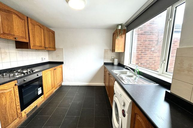 Terraced house to rent in Richmond Walk, Radcliffe