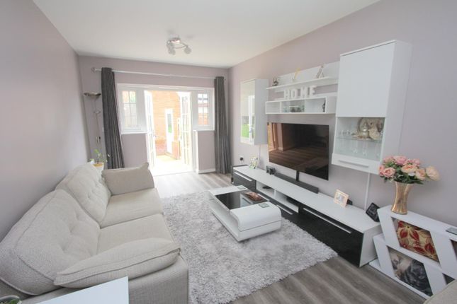 1, Setters Way, Northampton photo 2