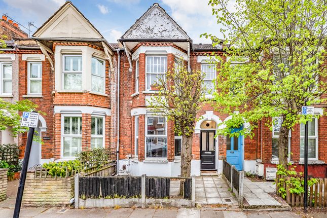 2-bed flat on 13a, Springfield Road, London, £435,000