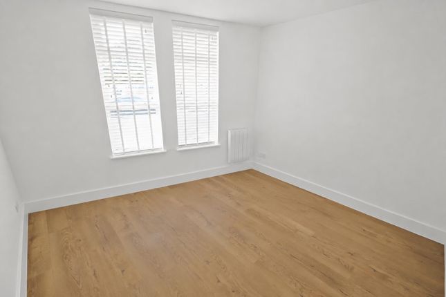 Flat F, 90 Salisbury Street, Northampton photo 3