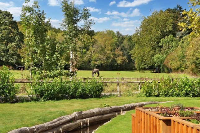 Stable Farm,, Chalfont Park, Gerrards Cross photo 2