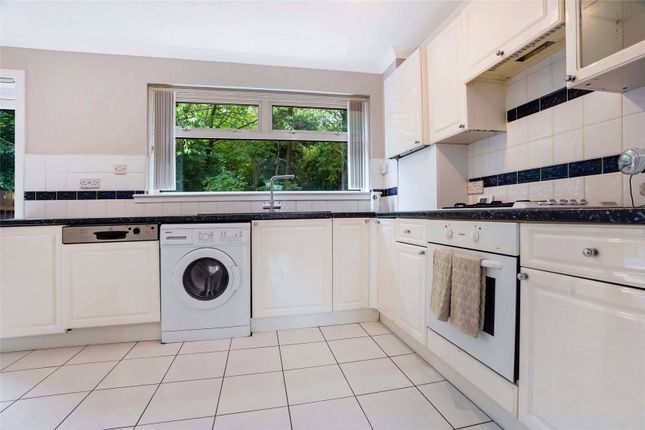 53, Armour Court, Blantyre photo 4