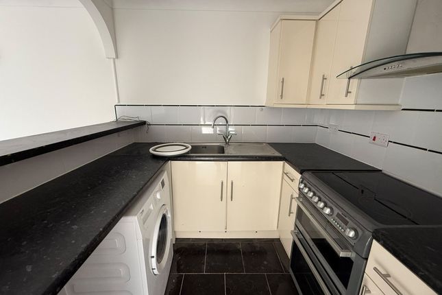 38 Maltby Drive, Enfield photo 2