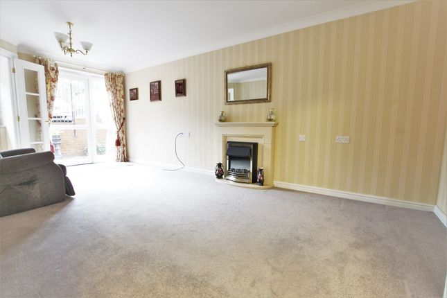 Flat 4, Austen Court, 205, Winchmore Hill Road, London photo 3