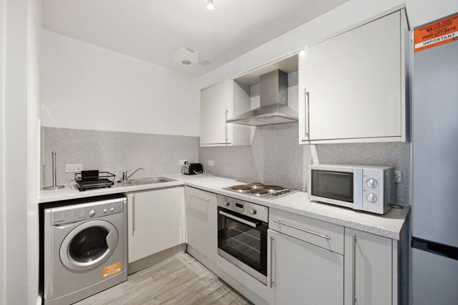 208/6 (3F2) Morningside Road, Edinburgh photo 4