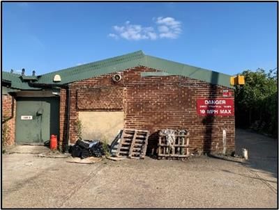 Thumbnail Industrial to let in 8 Elbourne Trading Estate, Crabtree Manorway South, Belvedere, Kent