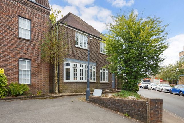 Thumbnail Semi-detached house to rent in Foundry Lane, Horsham