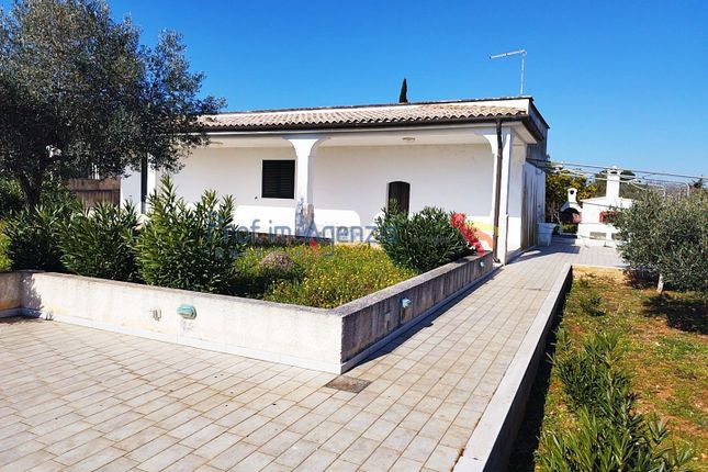 Villa for sale in Sp14, Ceglie Messapica, Brindisi, Puglia, Italy