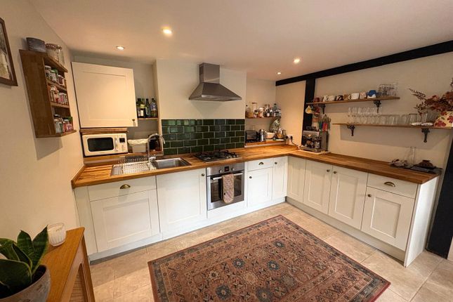 80, Upper Hale Road, Farnham photo 3