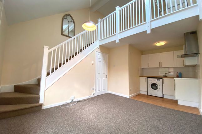 77, Redland Drive, Northampton photo 2