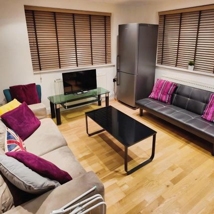 20, Popham Gardens, Marksbury Avenue, London photo 4