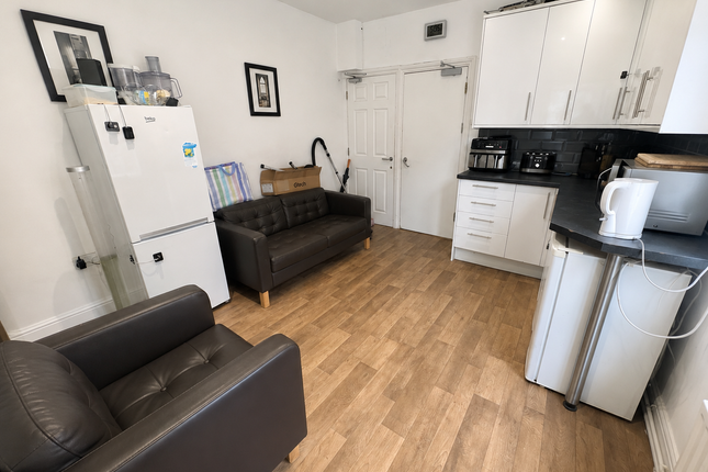 Room 1, Wolverhampton photo 2