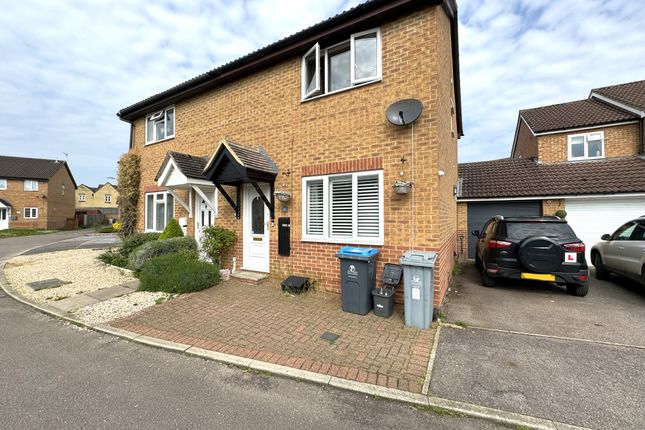 End terrace house to rent in Braemar Close, Carterton