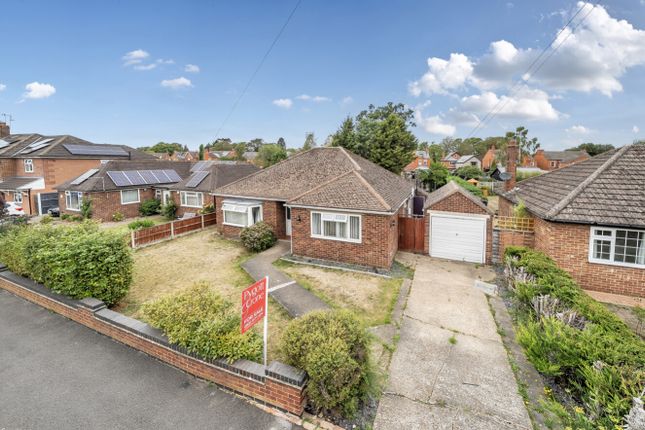3-bed bungalow on Gregg Hall Crescent, Lincoln LN6, £255,000