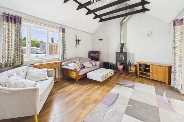 Edgewood Cottage, Ixworth Road, Great Barton photo 2