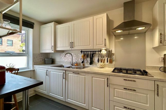 16, Mabey Drive, Chepstow photo 4