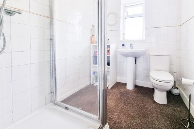 Room A, 68, Trinity Road, Gillingham photo 4