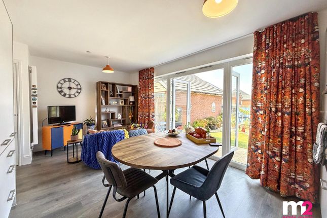 70, Queens Road, Newport photo 5