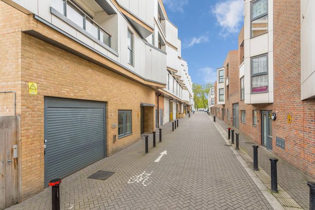 Flat for sale in Francis Street, Brighton