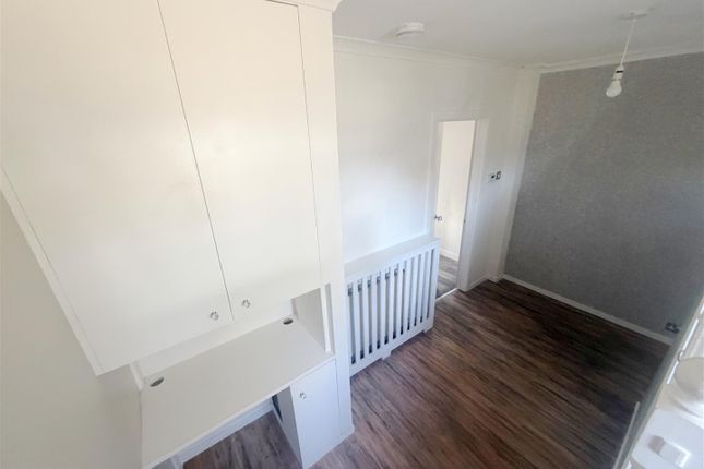 13, Lavender Rise, West Drayton photo 3