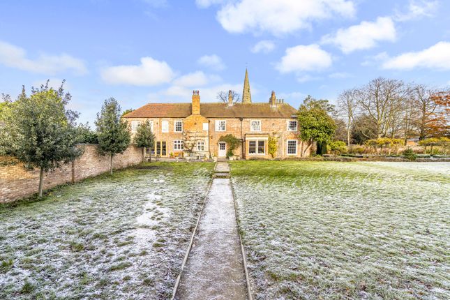 Country house for sale in Church Lane, Nottingham
