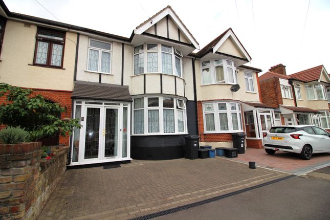 Thumbnail Terraced house for sale in Brixham Gardens, Ilford
