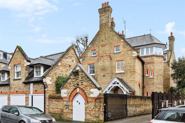 Thumbnail Detached house to rent in Maxwell Road, London