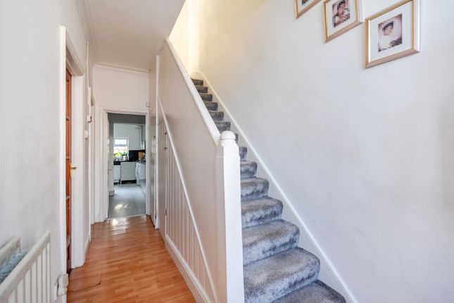 76, Links Road, London photo 4