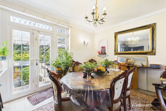 81, Holders Hill Drive, London photo 3