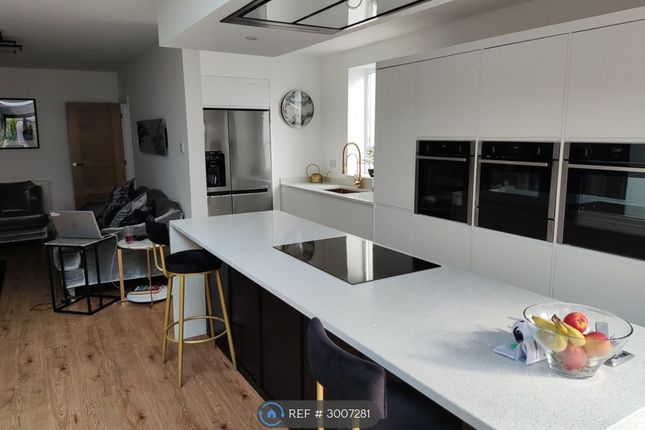 Strathmore Drive Crosby, Liverpool photo 3