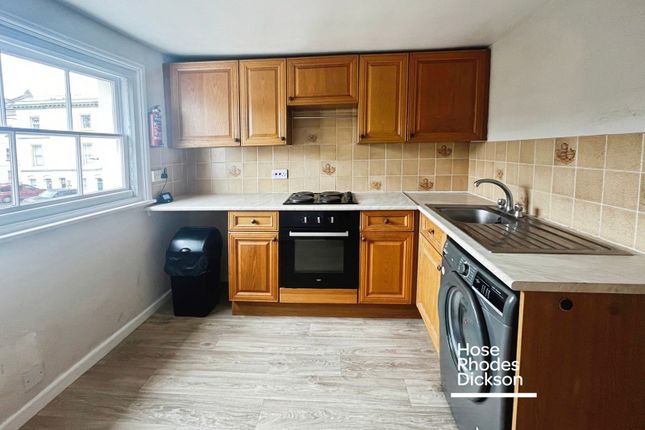 Flat 10, The Colonnade, Lind Street, Isle of Wight photo 4